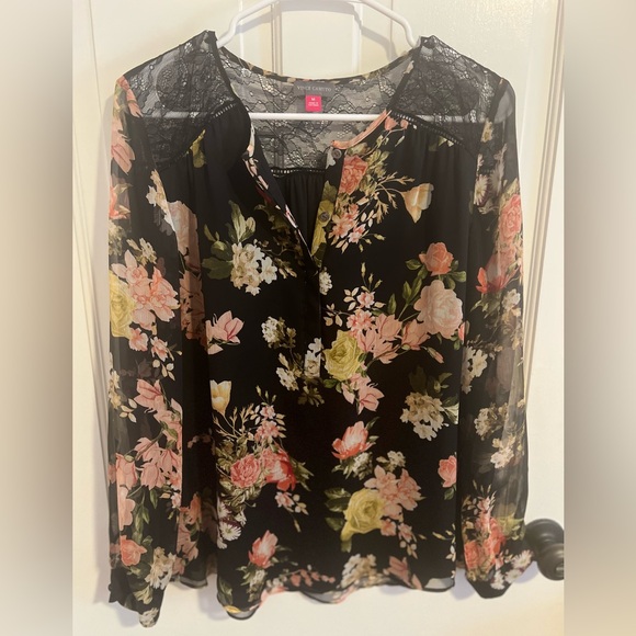 Vince Camuto Floral Blouse - Picture 1 of 3
